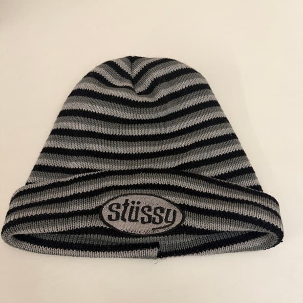 스투시 스트라이프 비니