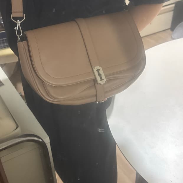 분크 오탐메타 브라운 색상 판매합니다.