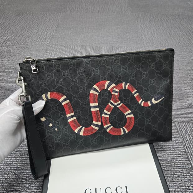 [특가][정품] 구찌 킹스네이크 클러치백
