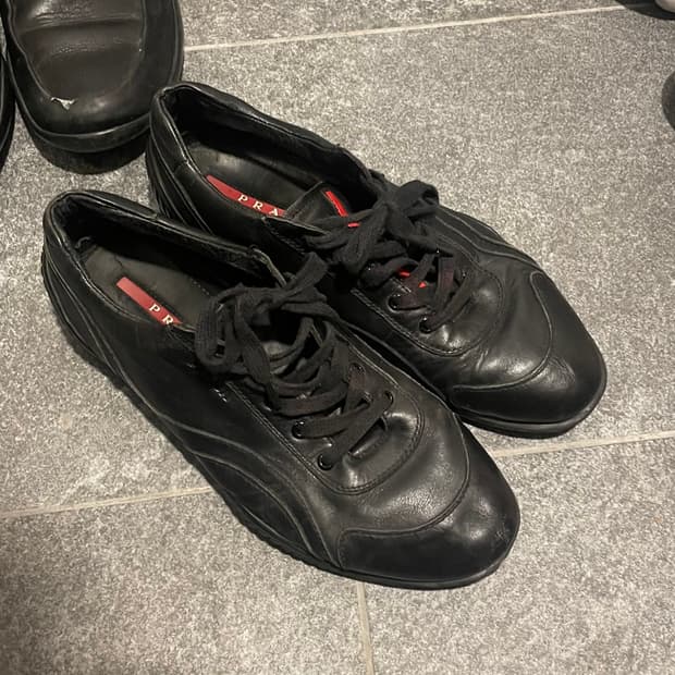 프라다 스포츠 레더 스니커즈 270