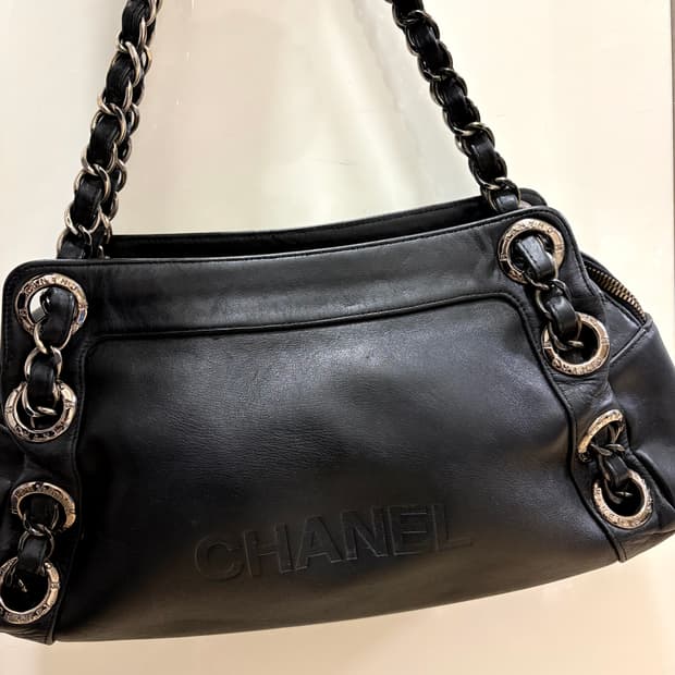 샤넬 가죽 토트백 