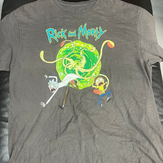 Usa 릭엔모티 반팔xl