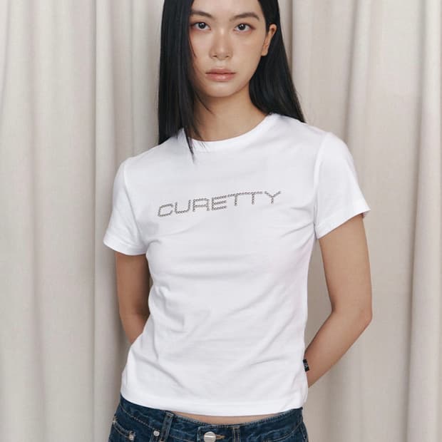 큐리티 C LOGO CONVEX T-SHIRT