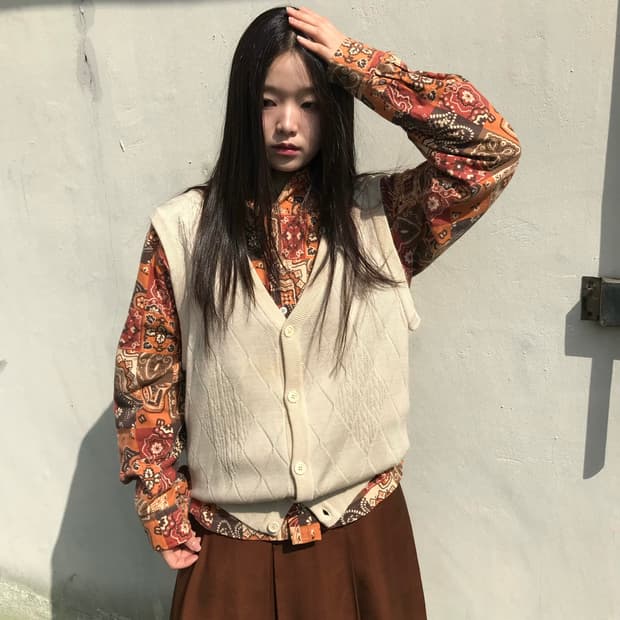 베이지 니트 조끼 