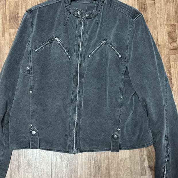 더뮤지엄비지터 피그먼트 라이더 자켓