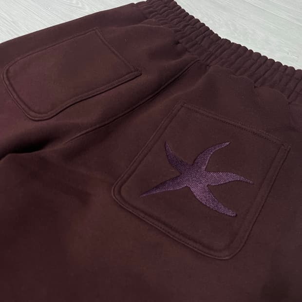 더콜디스트모먼트 핀턱 스웻팬츠