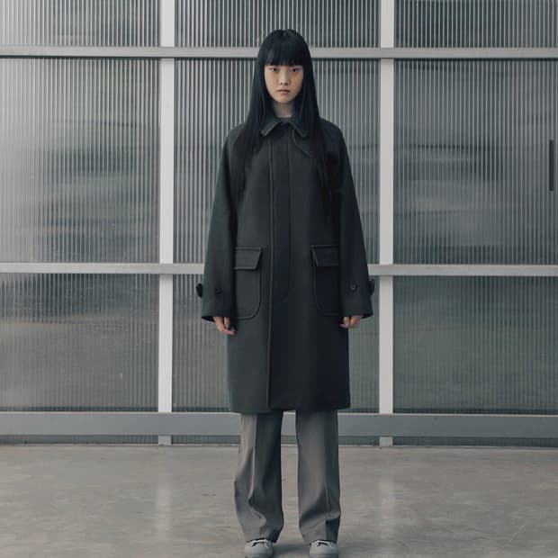 어나더오피스 voyager balmacaan coat graphite