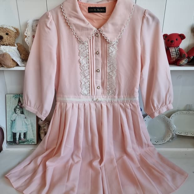 세실맥비 핑크 레이스 플리츠 원피스