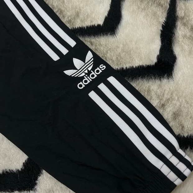 [L]아디다스 락업 우븐 조거 팬츠/블랙