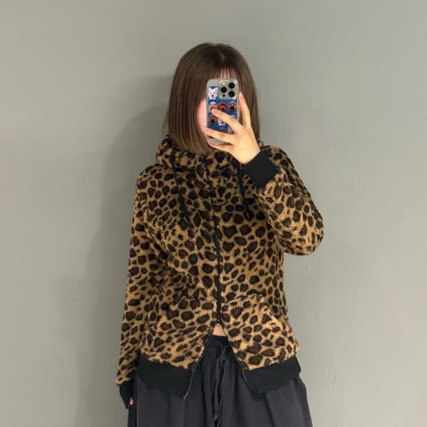 leopard pattern fleece hood zip-up 