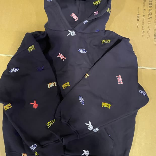Fuct 퍽트 플레이보이 후드 라지