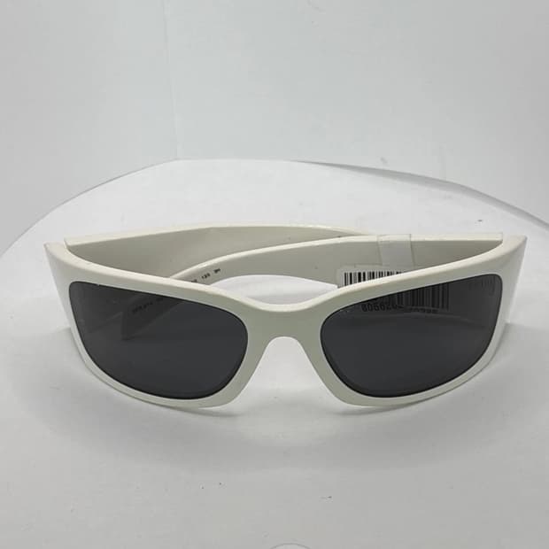 칸예 프라다 심볼 선글라스 PR A14S