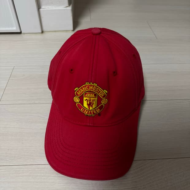 맨체스터 유나이티드 맨유 공식 굿즈 모자