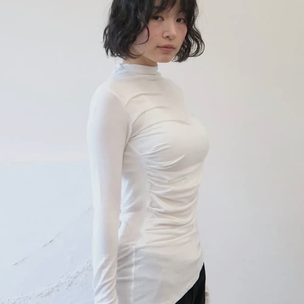 애즈온 VEIL HIGH-NECK TEE 화이트