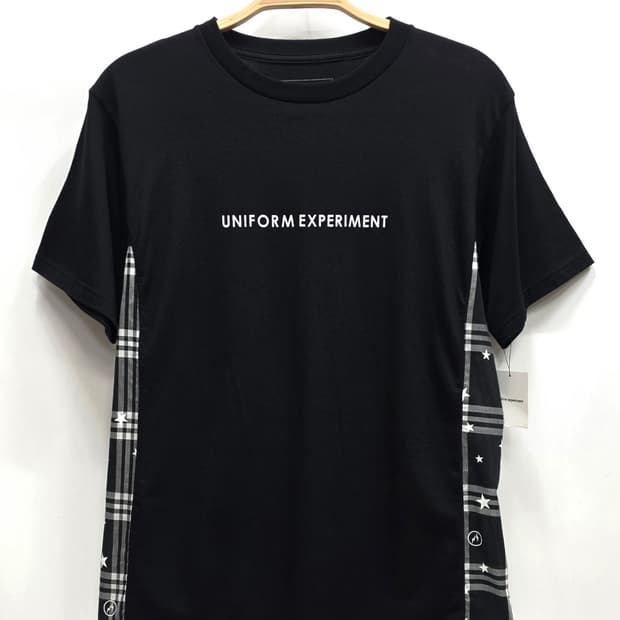 유니폼 익스페리먼트 옴브레 체크 패널 티셔츠 블랙