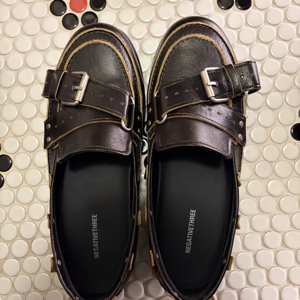 네거티브쓰리 벨티드 스터드 로퍼 올리브 카키