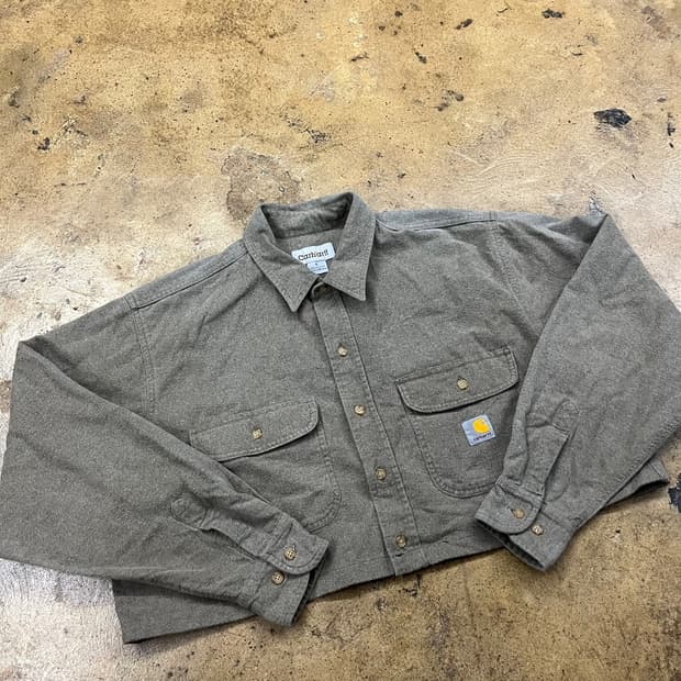 칼하트 베이지 크롭 셔츠 