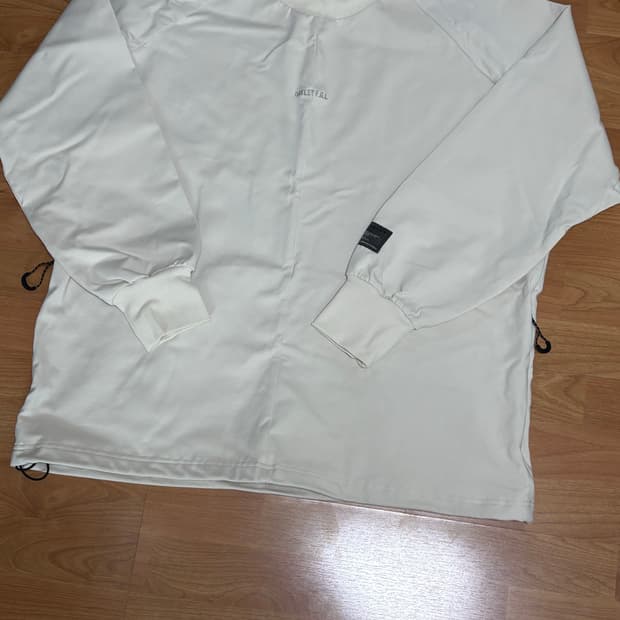 오클리 롱슬리브