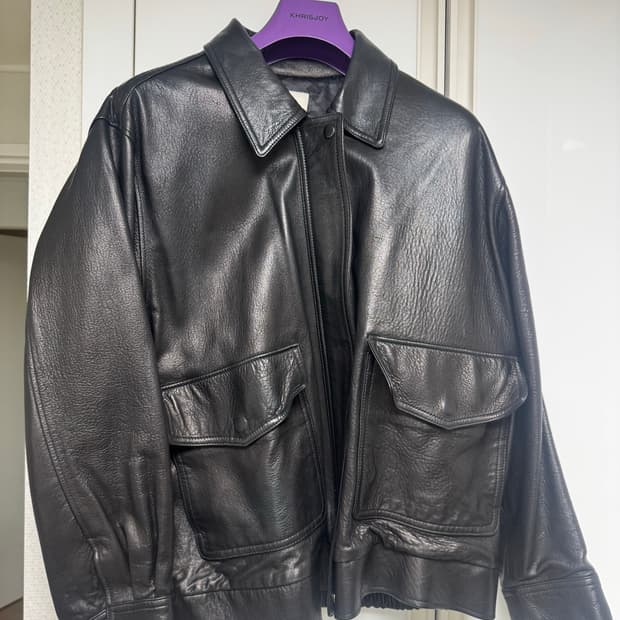 르베이스먼트 가죽 자켓