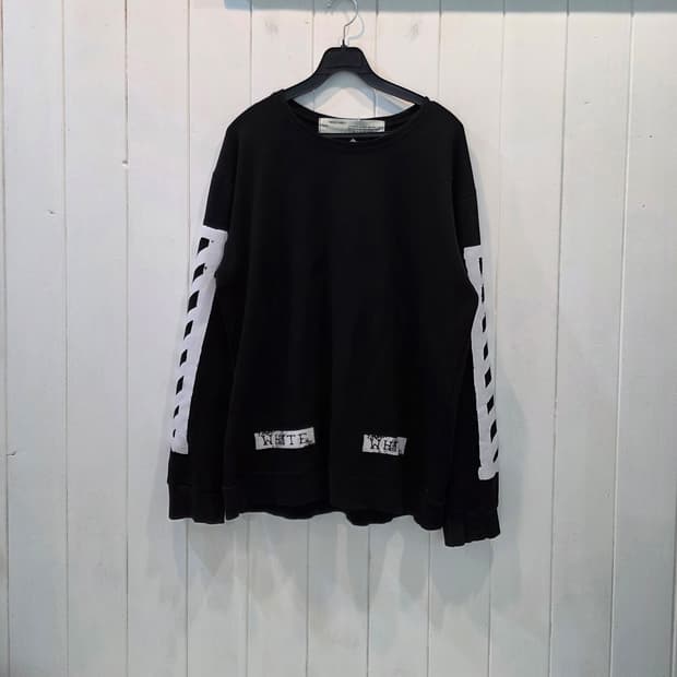 오프화이트 맨투맨 "OFF-WHITE"