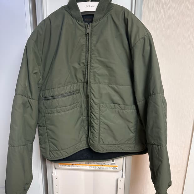 이지 시즌 3 푸퍼 패딩 자켓