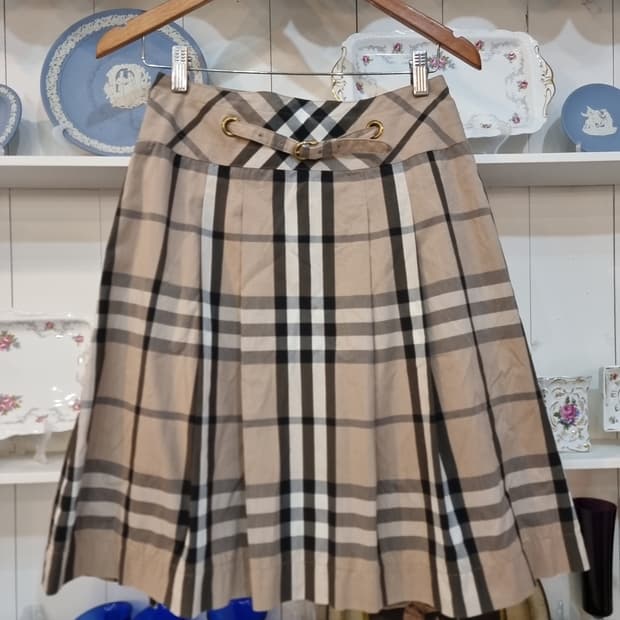 버버리 런던(BURBERRY LONDON) 체크 플리츠 스커트