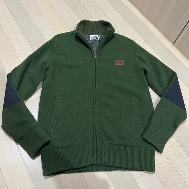 노스페이스 니트집업 카키 90(S) 공용