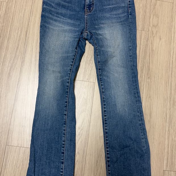 Acne Studios 부츠컷 청바지 m