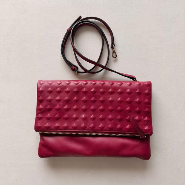 Mcm 스터드 클러치 숄더백