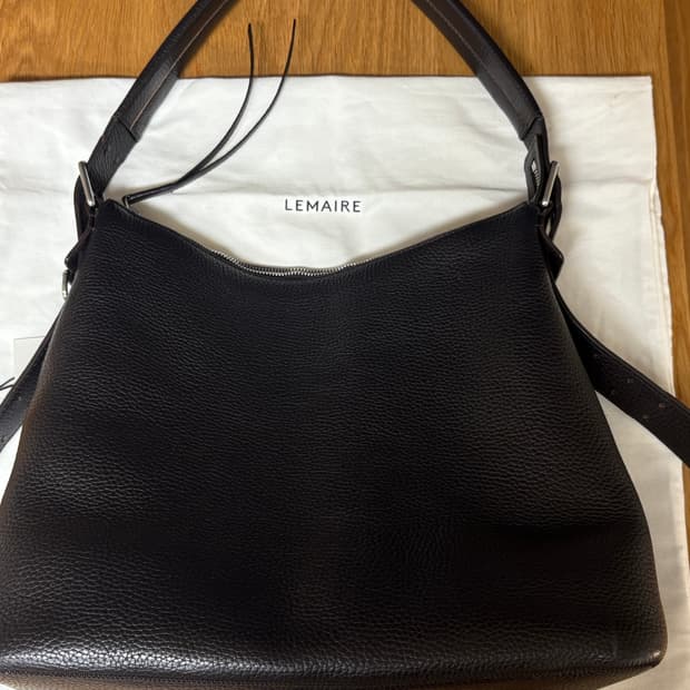 르메르 벨티드 호보백 (다크브라운)