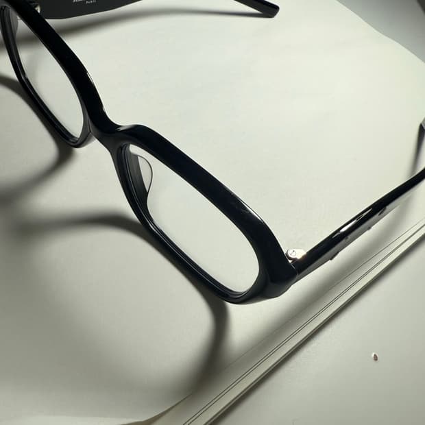 젠틀몬스터 메종 마르지엘라 MM212 01 블랙