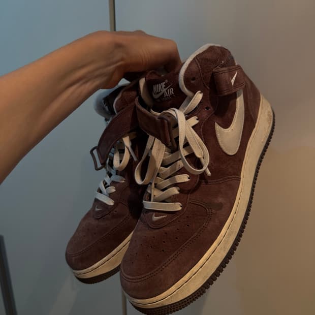 나이키 에어포스1 미드 ‘07 QS 초콜렛 브라운