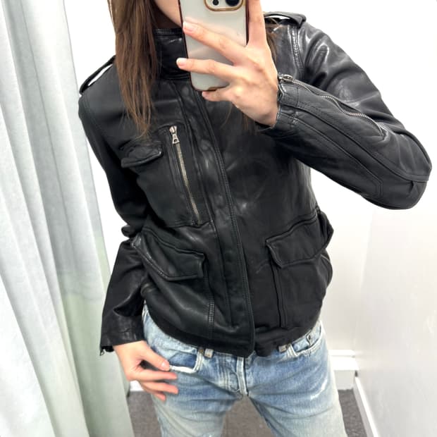 Studio Ecru  블랙 양가죽 자켓