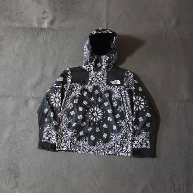 슈프림 노스페이스 반다나 마운틴 자켓 바람막이 S 블랙