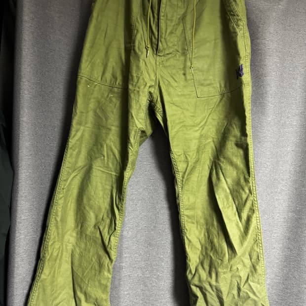 니들즈카고바지