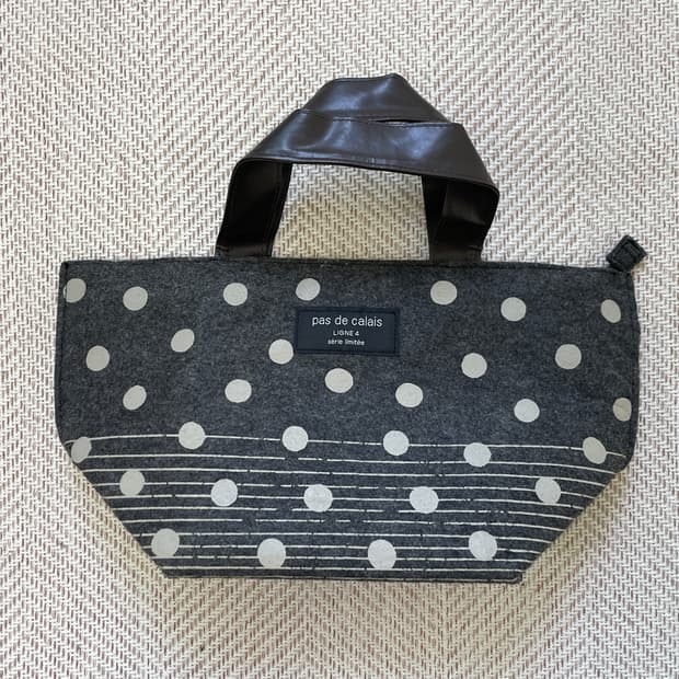 파드칼레 도트 패턴 울 토트백