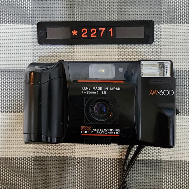 니콘 AW-60D 필름카메라