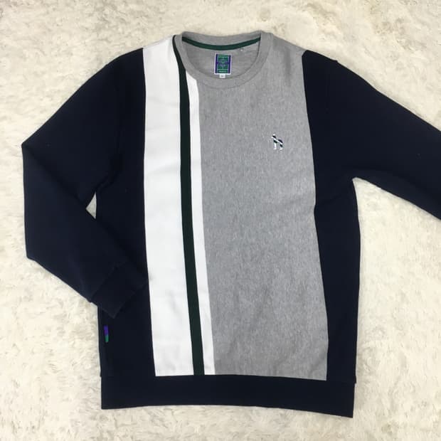 헤지스 스몰로고 맨투맨 BB19