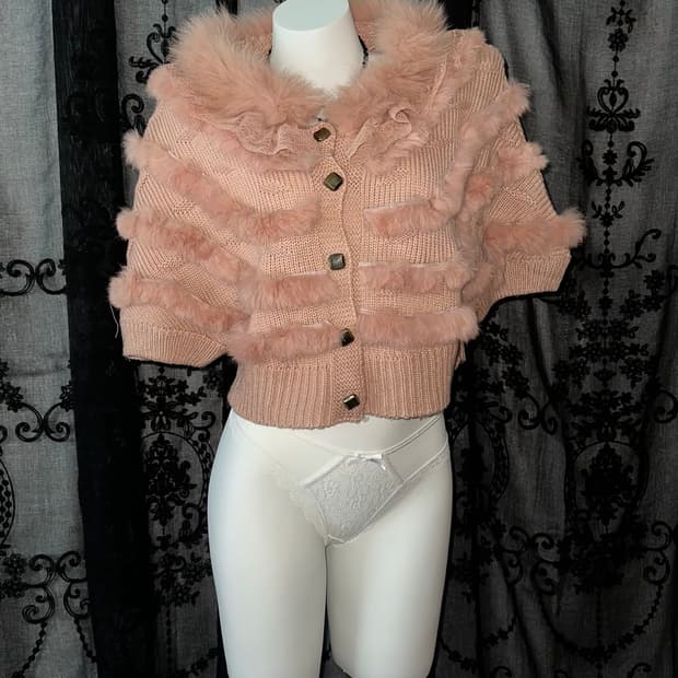 Rabbit puffer pink cape