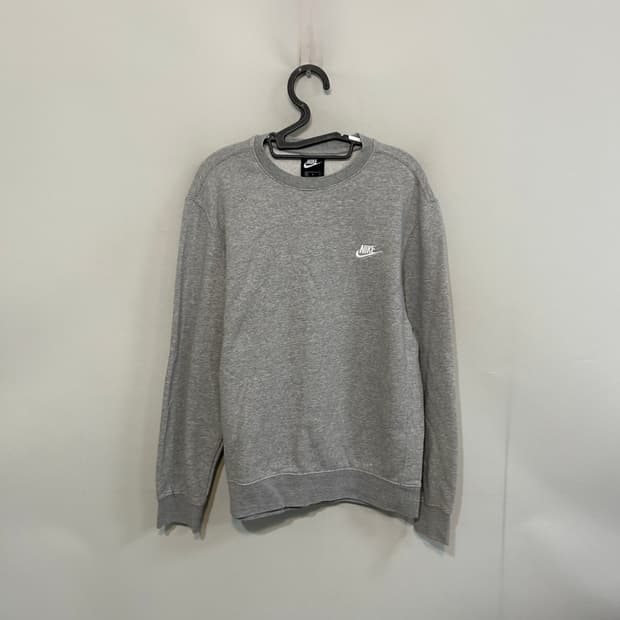 나이키 스우시 맨투맨 M 그레이