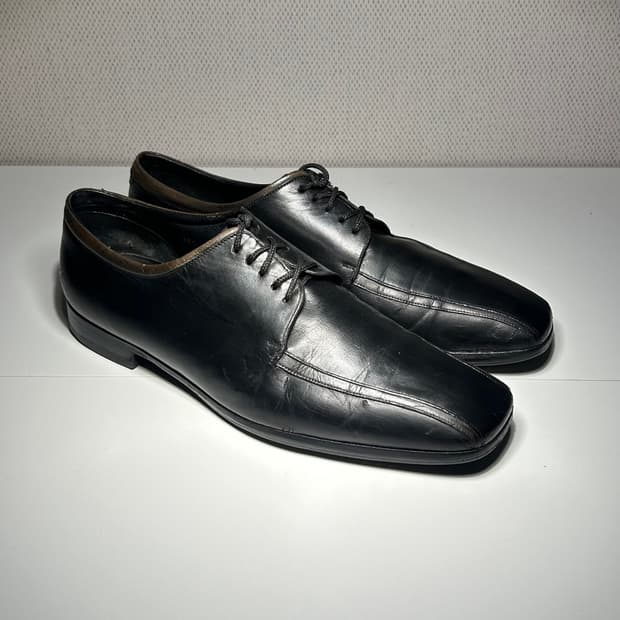 프라다 아카이브 더비 슈즈