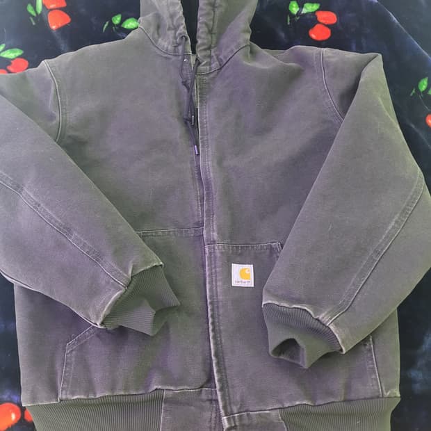 칼하트 빈티지 액티브자켓 모스그린 m사이즈 팝니다