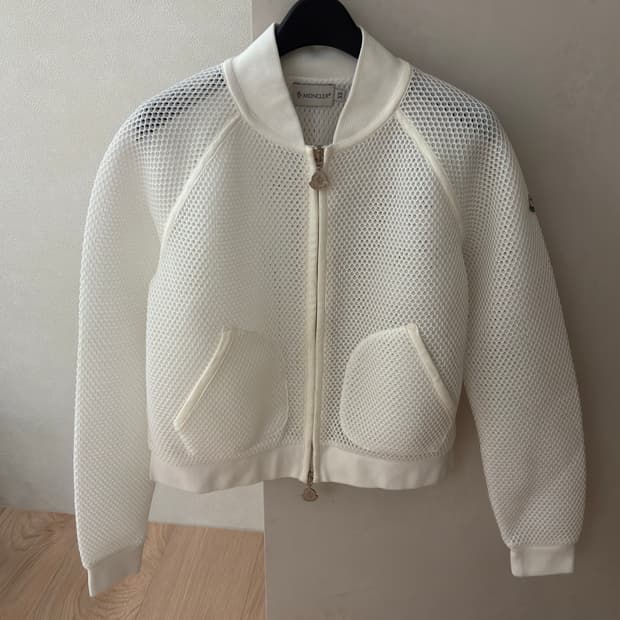 (새상품) MONCLER 메쉬 재킷 XS