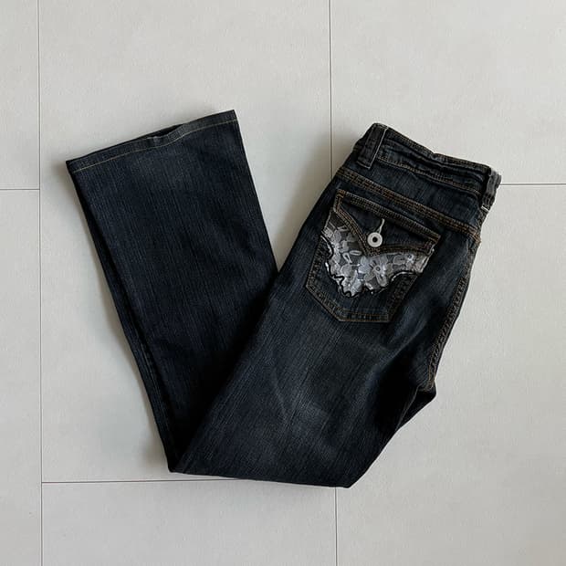 lace pocket jeans