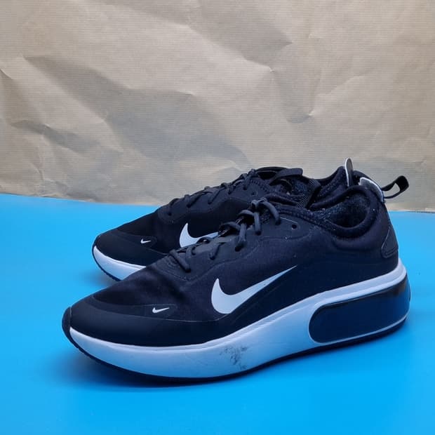 나이키 에어맥스디아 운동화 235.