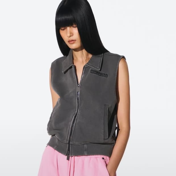 프렌다 LOGO COLLAR PIGMENT VEST BLACK