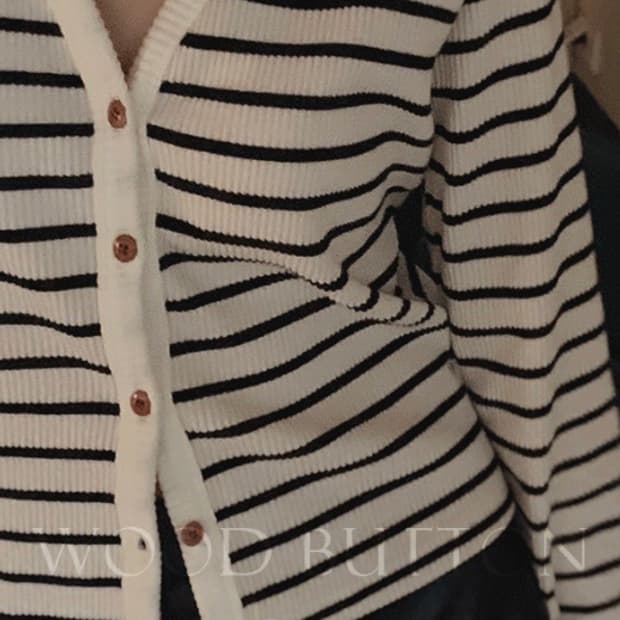 (미착용, 새상품) 슬로우앤드 made. 우디 스트라이프 코튼 가디건