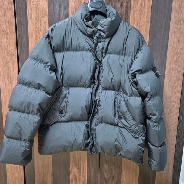 24FW 스톤 크링클랩스 R-NY 다운 자켓 리드그레이