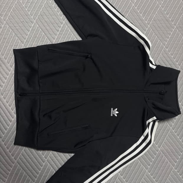 아디다스 트랙탑 져지 팔아요 S