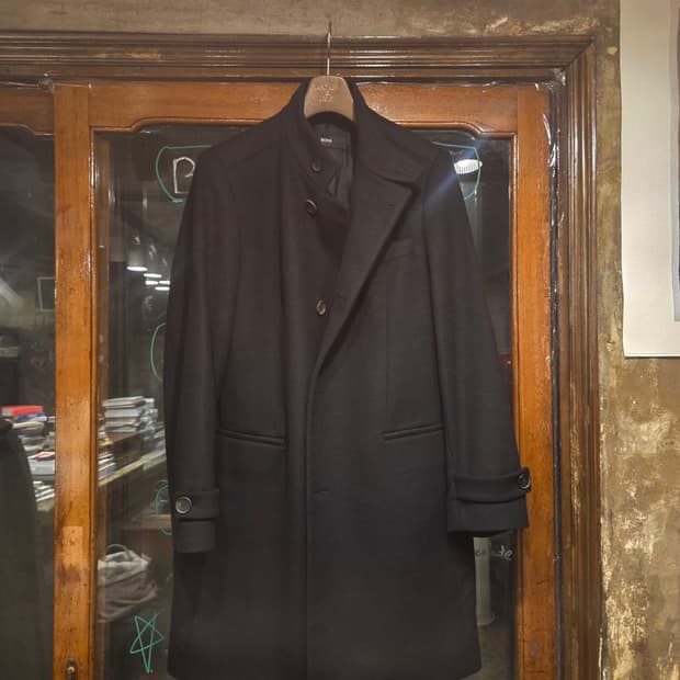 휴고보스 블랙라벨 코트